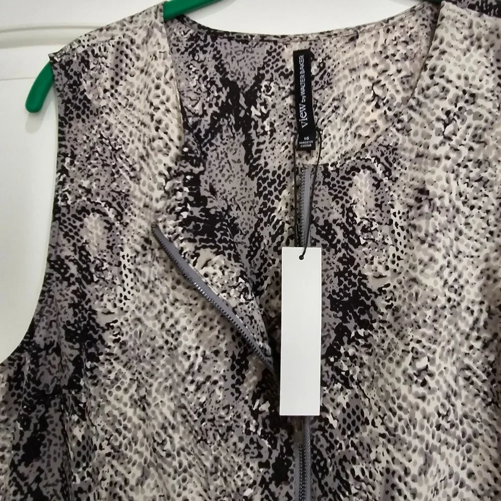 SALE! Walter Baker Jumpsuit - Picture 4 of 10